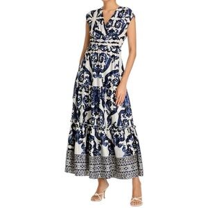 Gracia NWT Women’s Size L Navy Blue White Floral Printed V‑Neck Maxi Dress.